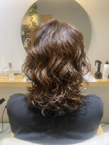 パラゴ(PARAGO.) くりくりウルフパーマ