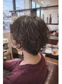 ボリュームを抑えるディスコネパーマ