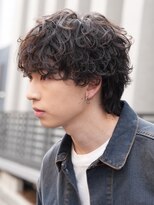 フィフス 大分(fifth)&nbsp;大分波巻きスパイラルパーマメンズカットラウンドマッシュゆるめ