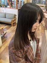 スイート(Suite) 地毛風ダークブラウン×小顔サイドバングの上品ミディ