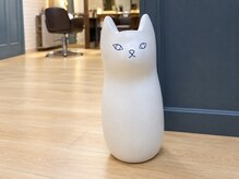 アトリエ ラブラドレッセンス(atelier labrado rescence)の雰囲気（猫グッズが多めの店内です。）