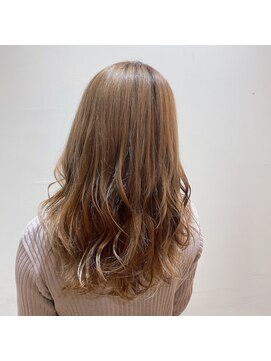 美容室 アイディー i-dee ミルクティーベージュ