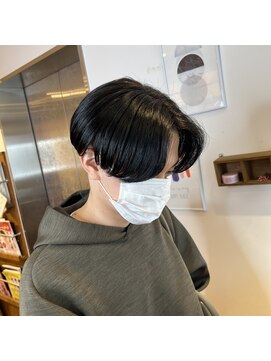 エクリ 麻布十番(equri) ニュアンスセンターパート