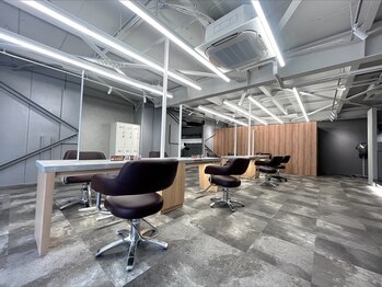 SALONS 京阪守口市駅京街道店【サロンズ】