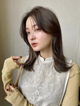 シア 表参道(SHEA.) インナーベージュ×くびれミディ