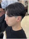 ニュアンスパーマセンターパート韓国風センター分けメンズ横浜