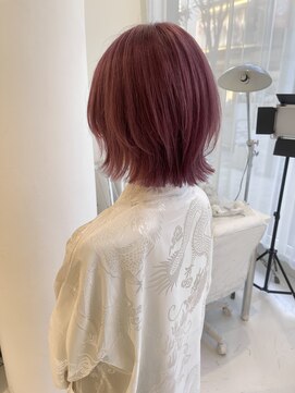 ハイブ 金沢(Hive) ハイトーンブリーチピンクベージュ美肌カラーボブウルフショート