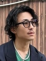 ノーエン(noen)&nbsp;立体感と動きが魅力のミディアムヘア×波巻きスパイラルパーマ