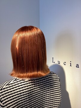 ルシア(Lucia) レイヤードボブ