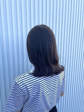 アドラーブル 松崎店(adorable) 大人可愛い【切りっぱなしミディ】