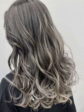 トゥルートラスト 和戸店(True Trust) おしゃれな大人のグラデーションカラー アッシュベージュ