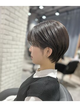 リーオオサカ(Lee Osaka) 【Lee大阪店】耳かけ×ショートカット/新出