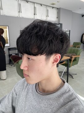 ヘアーアンドビューティーザ エフ(Hair Beauty the F) ~ シャドウパーマ ~