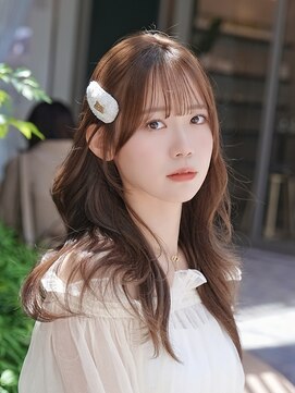 クム(kumu) 【kumu】 ロングレイヤー/顔周りカット/栄/名古屋