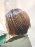 ショートボブ