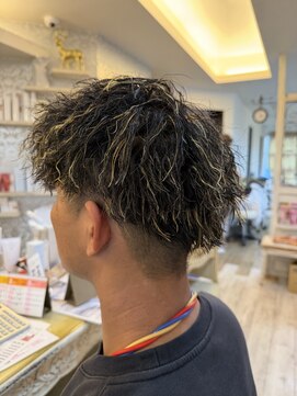 強めツイストパーマ&メッシュ