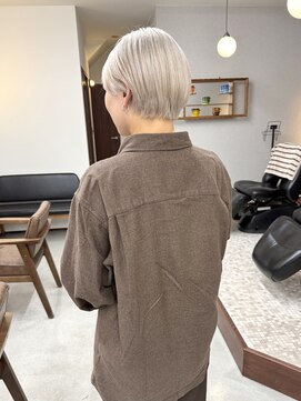 ホワイトベージュショート