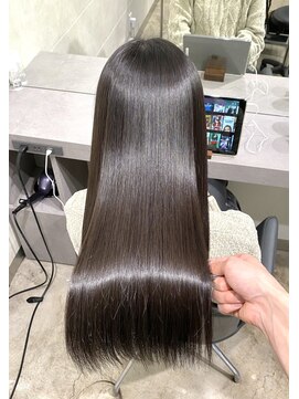 キュア 表参道(CURE) 黒髪#グレージュカラー#ココアベージュ#ヘルシーロング#表参道