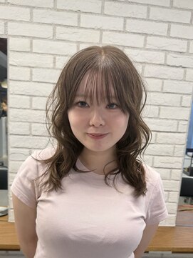 ニュード(niud) くすみベージュ