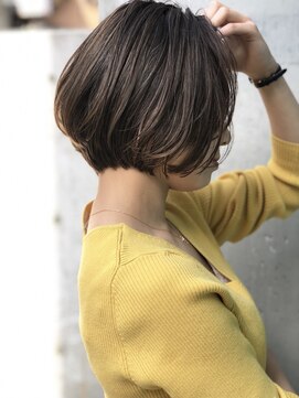 キアラ(Kchiara) 首元すっきり奥行きある前下がりショート/kchiara川野直人