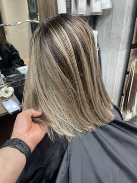 ラフ(LAFF) #バレイヤージュ#グレージュカラー#ボブウルフ#ココアベージュ