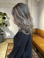 メリー オオサカ(Merly Osaka)&nbsp;明るめホワイトバレイヤージュ_white milk tea_