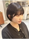 切りっぱなしボブショートボブベージュカラー艶カラーオージュア