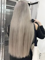ウィコ 新宿(WICO) ホワイトシルバー[新宿駅/グレーベージュ/レイヤーロング]