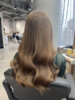 リーオオサカ(Lee Osaka) ミルクティーベージュ×東芽生