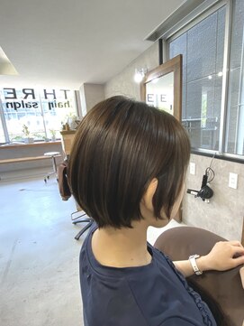 スリー(THREE) 髪質改善トリートメント  縮毛矯正　ストレート　酸性　カラー