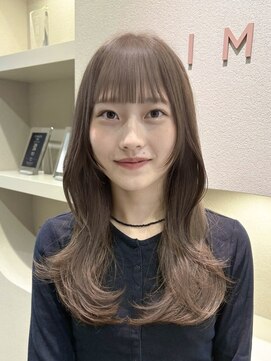 ブリーチなしWカラーで叶うくすみベージュ×レイヤーカット