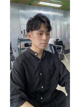 COM【コム】 ツーブロックショートパーマ