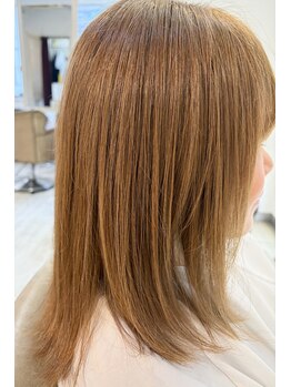 プラスエム(+em)の写真/髪質改善！憧れの縮毛矯正・ストレートパーマを叶える◎