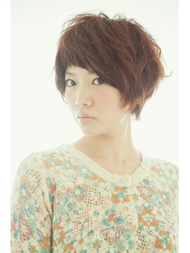 フェリシータ 総持寺店(felicita) 大人かわいいマッシュラインのナチュラルウェービーボブ