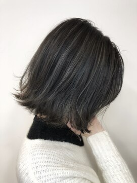 バズ ビー(BUZZ Bee) 極細ハイライト×アッシュグレー