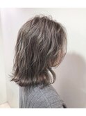 小顔オリーブカラーボブルフハイライトカラークールショート