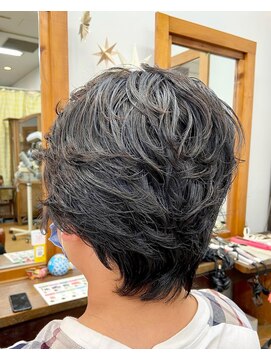 ベル(BELL) さりげなくブルーシルバー【 BELL用賀／桜新町】