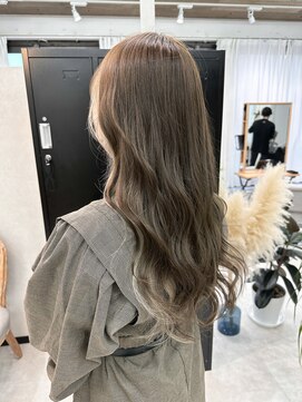 スイ(sui) インナーフェイスフレーミングカラー