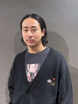 ビーダンディー(Bee dandy) メンズロングパーマ ランダムカールツーブロック センターパート