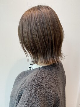 ステア ケース(stair case) ストレート外ハネボブミディアム髪質改善トリートメント