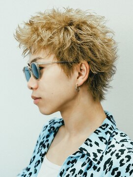 オーシャントーキョーオーバー 渋谷(OCEAN TOKYO OVER) スパイキーショートウルフブリーチハイトーンピンパーマ