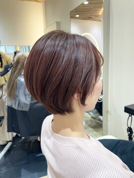 アーチバイケンジ(arch by kenje) ツヤ感ピンク×ショート