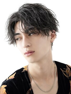 オーシャントーキョー 心斎橋(OCEAN TOKYO WEST) ツイストスパイラルパーマセンターパートウルフ