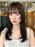 顔周りレイヤーカットくびれヘアミルクティーベージュカラー