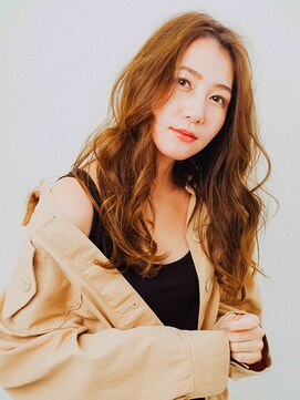 スタリー(Starry) フェミニンロングスタイル20代/30代/40代/ハレマチ通り