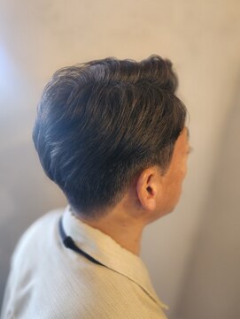 アゲイン(Again) 毛流れショートスタイル