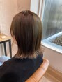 ビズヘアー マシェリ(bisou hair macherie) パツっと切りっぱなしボブにほんのりオリーブカラー人気です！