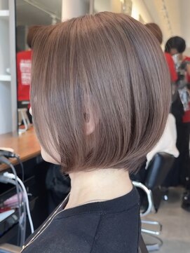 ソワネ 表参道(soigne) 表参道くびれショート白髪ぼかし切りっぱなしボブレイヤーカット