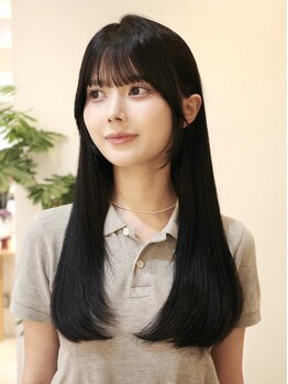 セラ(Cela)の写真/さらりとなびく髪の秘訣は【Cela】のストレート。天使の輪が髪に宿り、毎日綺麗なノンストレスヘアに☆