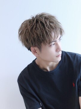 リップス 二子玉川店 (LIPPS) ハイミルクティーグレージュショート（ツーブロック刈り上げ）